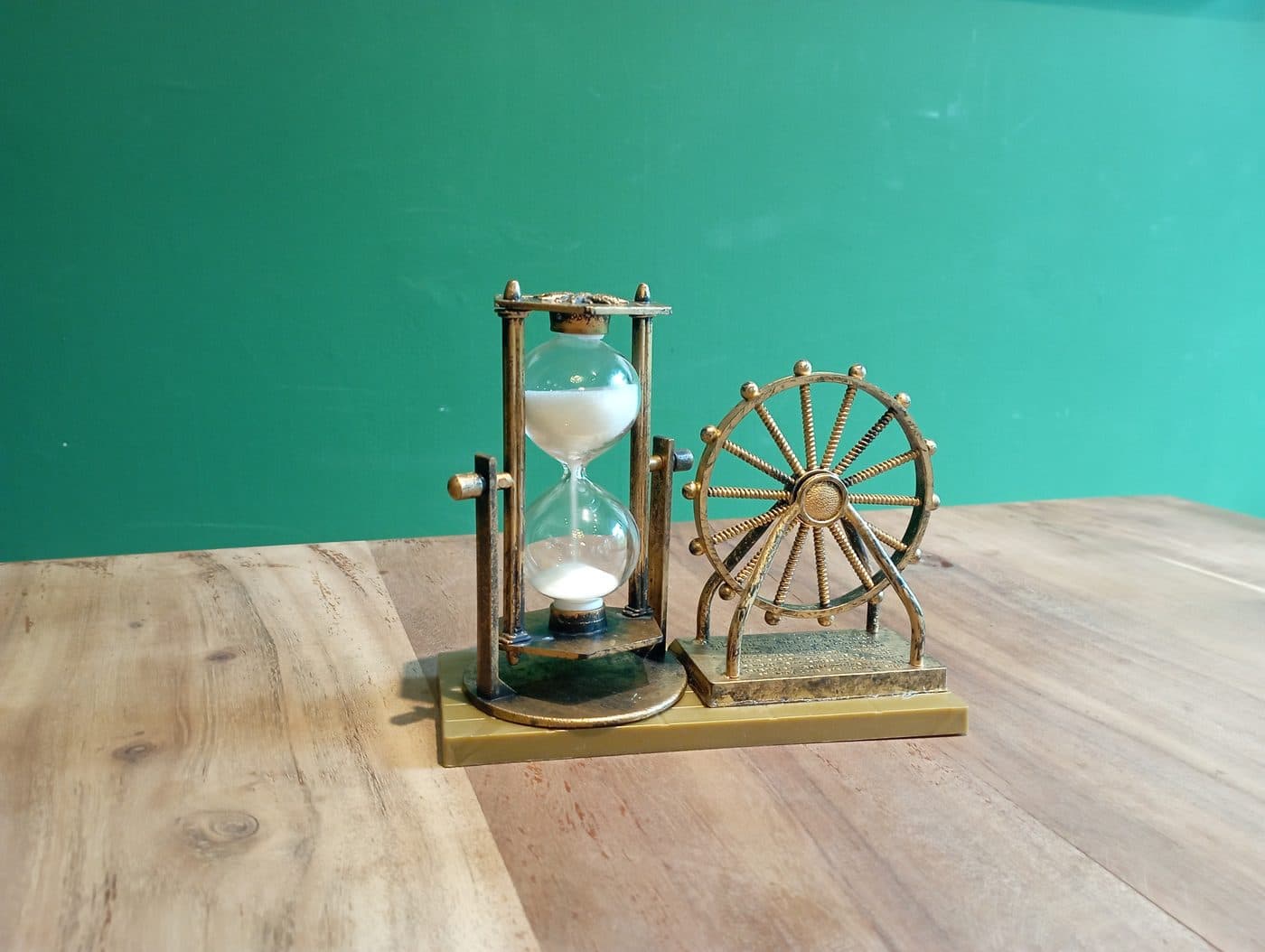 Hourglass
